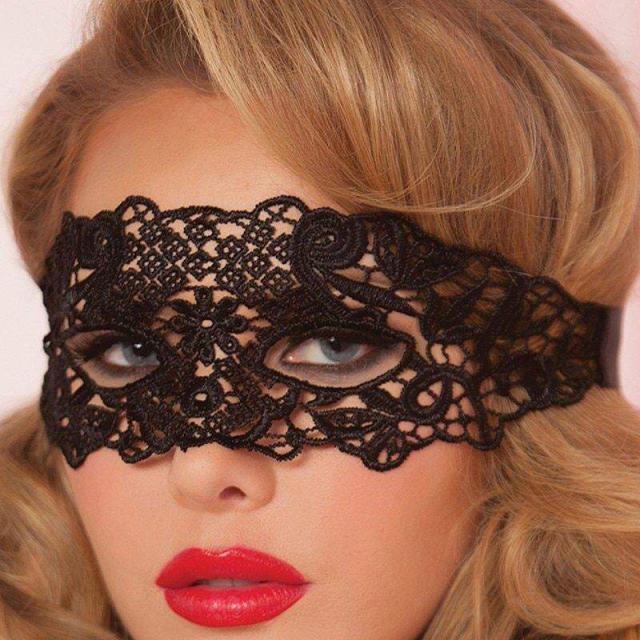 Seductive Stranger Lace Eye Mask Evening Dresses Lace Dresses Party Dresses cb5feb1b7314637725a2e7: black|Red